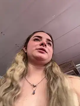 imlindapink's Live XXX Chat