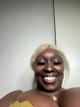 Chatroom XXX en direct de SailormoonPlips