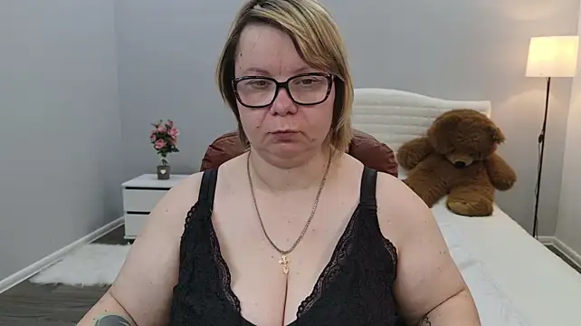 BonnnyBoobsy – Naživo XXX chat