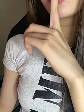 دردشة Yiyina_17 الجنسية المباشرة