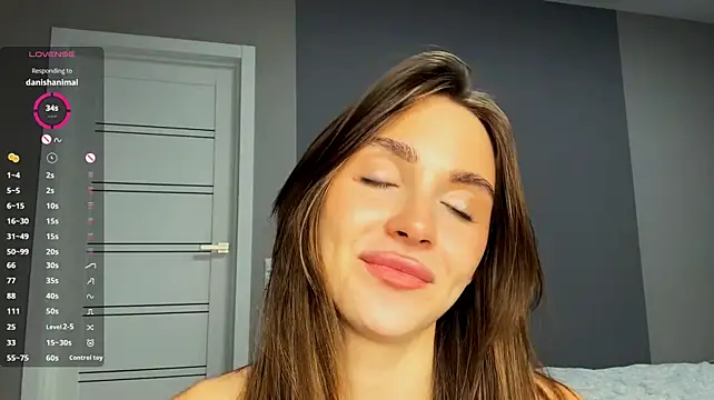 Veluxe Adlı Modelin Canlı XXX Sohbeti
