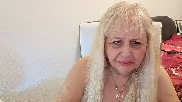 SusiLifeXXXn Live XXX chat