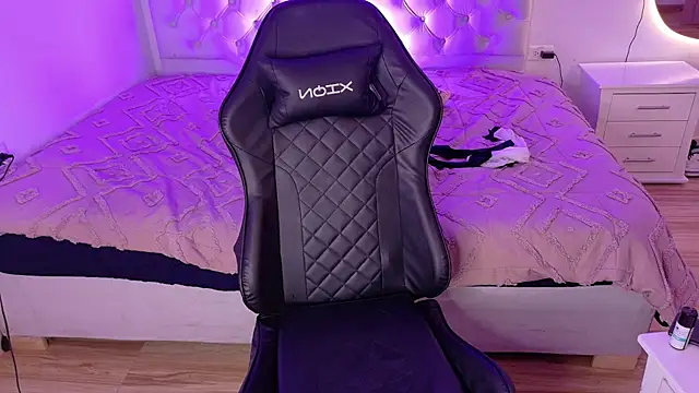 XXX chat uživo modela kitty_novaa