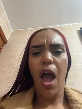 Czat XXX na żywo – Sara-77