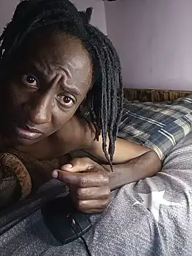 Chat +18 de TryingExpiry ao vivo