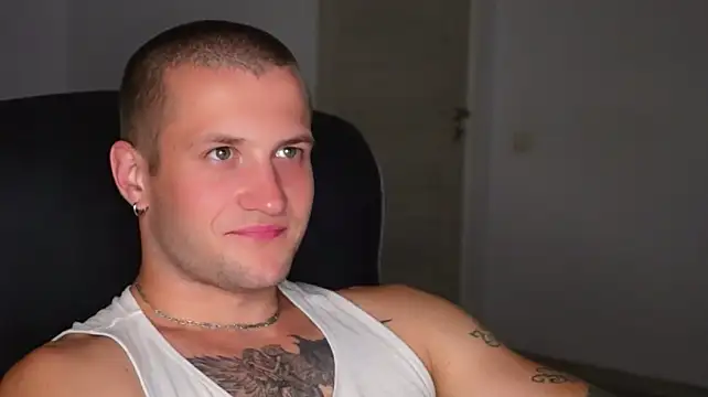 Igor_Wilde 라이브 XXX 채팅