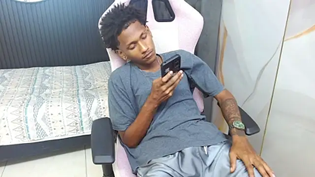 ManSantn Live XXX chat
