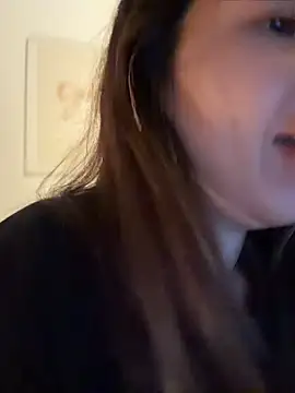 Alexbrune Adlı Modelin Canlı XXX Sohbeti