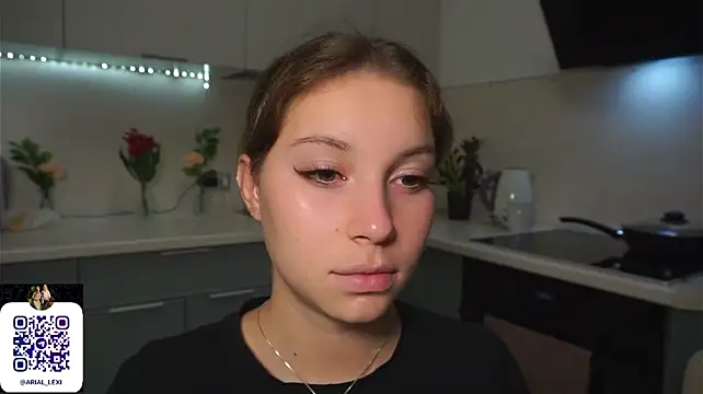 Онлайн чат XXX Sairallyn