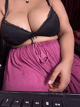 DarlingRuby – Naživo XXX chat