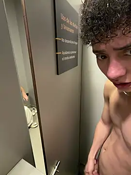 yoursexyjose's Live XXX Chat