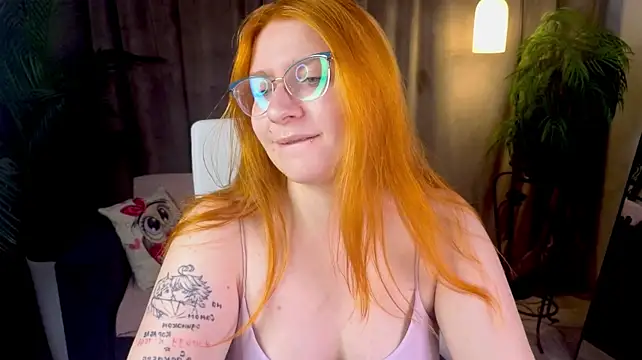 دردشة AliceBrightside الجنسية المباشرة