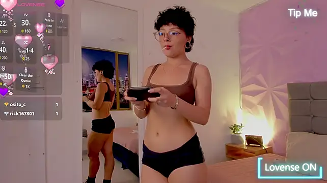 jenn_cg Adlı Modelin Canlı XXX Sohbeti