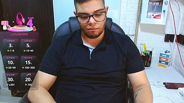 Онлайн чат XXX Realjoel01