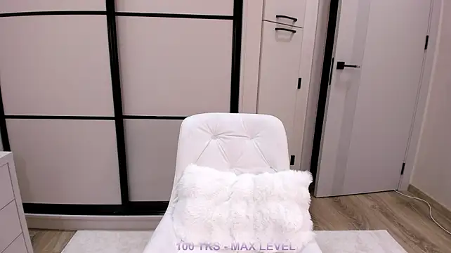 دردشة TinyKim_ الجنسية المباشرة