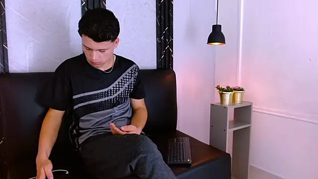 Ethan_Brooks_ live XXX chat