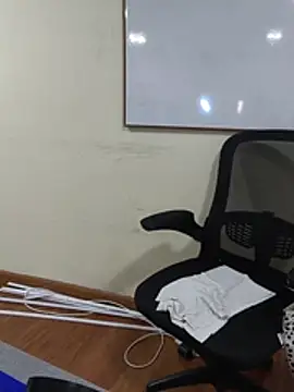 Chat +18 de Ariana_Rodriguez ao vivo