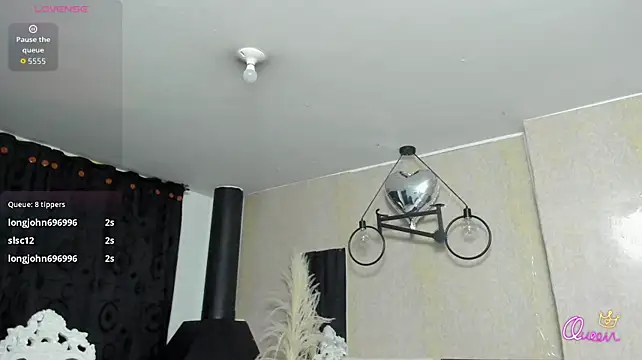 Chat +18 de Almaazz ao vivo