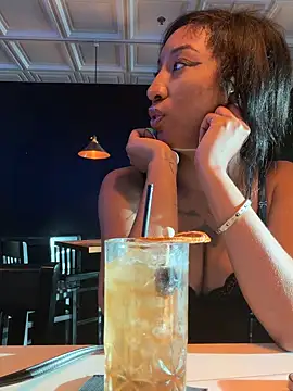 XXX chat uživo modela LeBimbo
