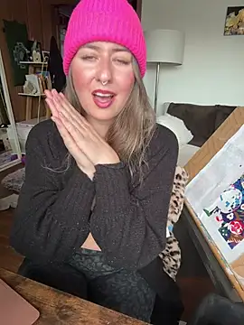 sophielove888 élő XXX-chatje