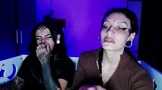 Czat XXX na żywo – _onthary_6