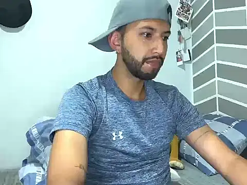 thomass1018 Webcam Show