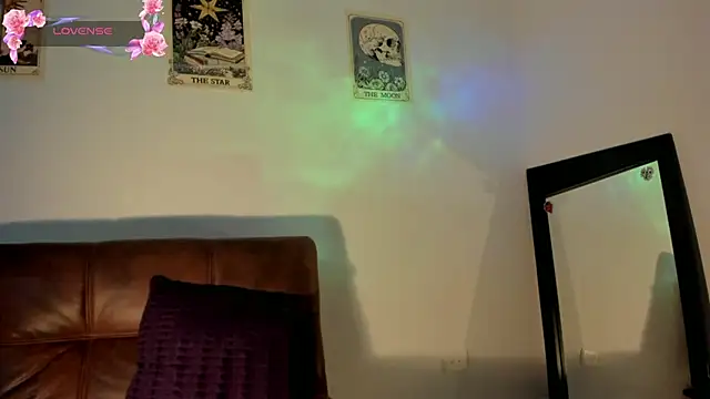 Chat XXX en directo de La_Diabla_111_