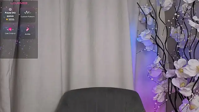 LuaShy Chat XXX live