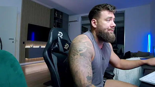 UbbeViking Chat XXX live