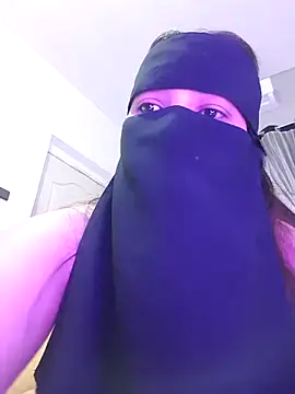 Chatroom XXX en direct de Miss_joudi_bigass