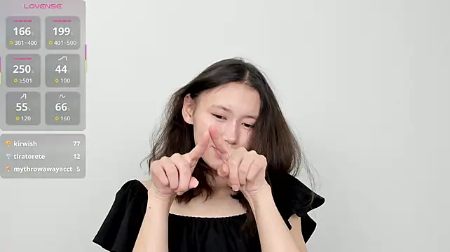 Kiraeko XXX чат на живо