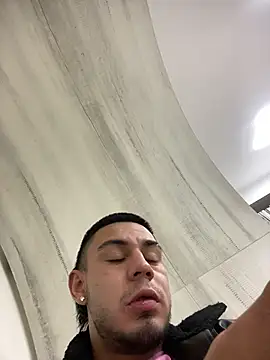 Czat XXX na żywo – Taylor_DiamondBoy