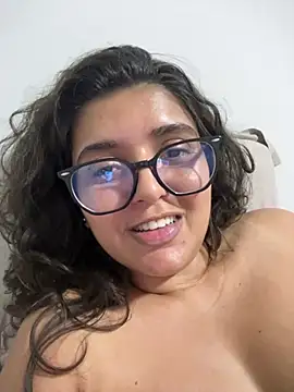 midsize_94's Live XXX Chat