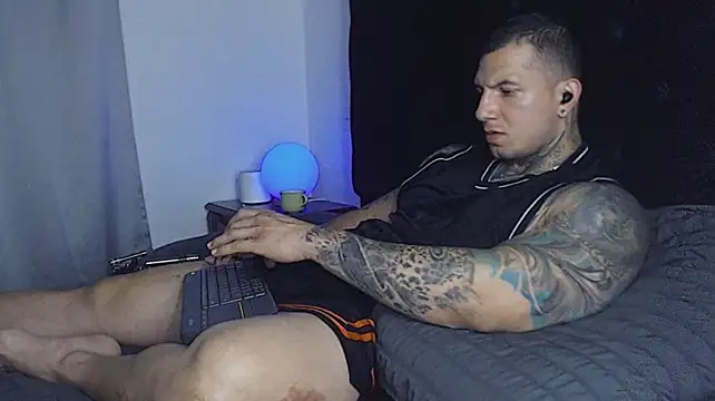 Shane_Clay – Naživo XXX chat