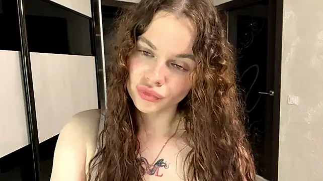 IlianaKaleel – Live XXX-chat