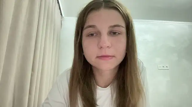 HwaTrippel live XXX chat