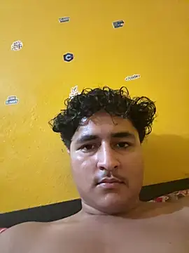 cannonWithMuscles' Live XXX Chat