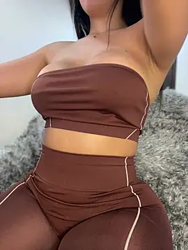 دردشة MiaJones21 الجنسية المباشرة