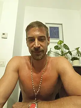 Lambe91 Chat XXX in diretta