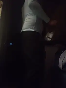 XXX chat uživo modela Genius1606