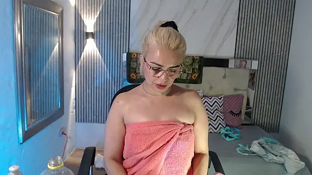 ashley__tylor's Live XXX Chat