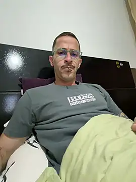 צ'אט XXX בשידור חי של MeladoDiMel