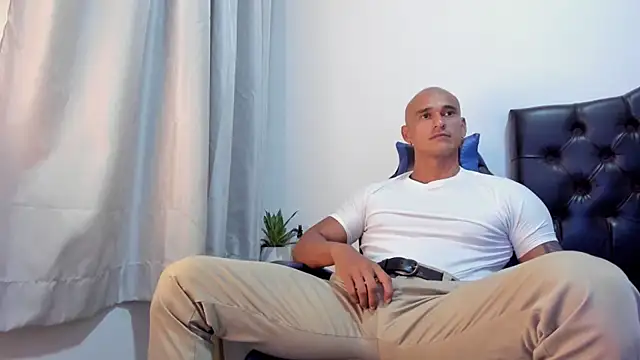 XXX chat uživo modela doublefun24