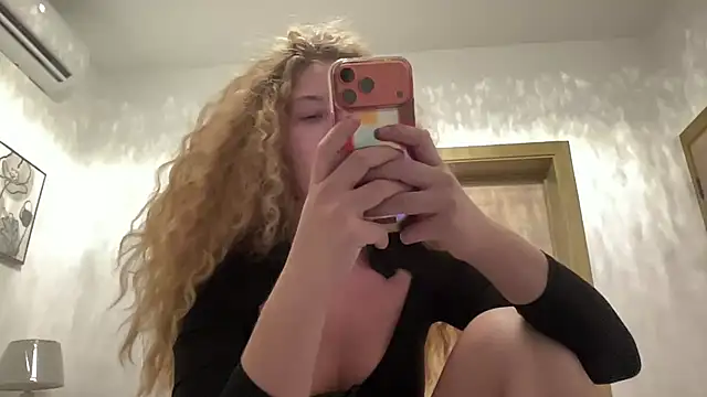 MistressexEmily Adlı Modelin Canlı XXX Sohbeti