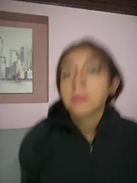 Lu_Pinkk Adlı Modelin Canlı XXX Sohbeti