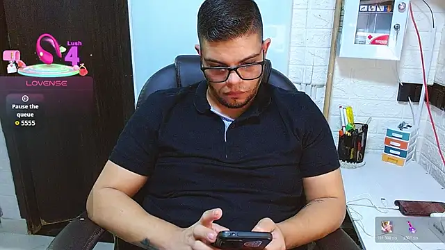 Chat XXX ao vivo de Realjoel01