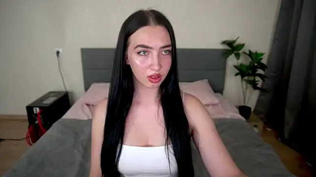 Chat +18 de WildKittenX_ ao vivo