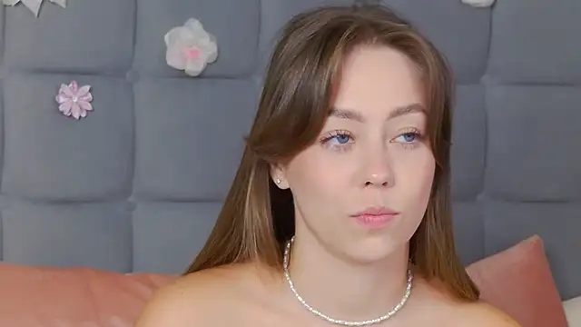 Chatroom XXX en direct de TheEmma