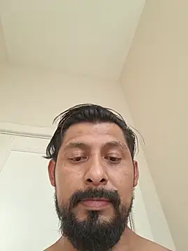 צ'אט XXX בשידור חי של gazu1402