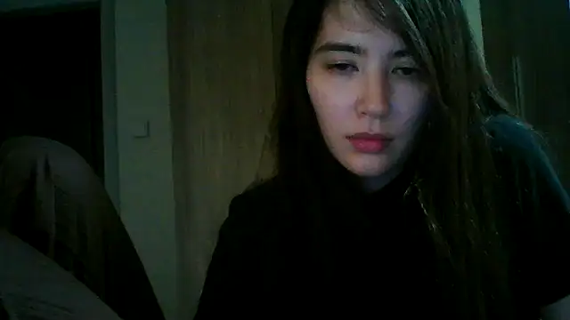 Chatroom XXX en direct de Luneyaa